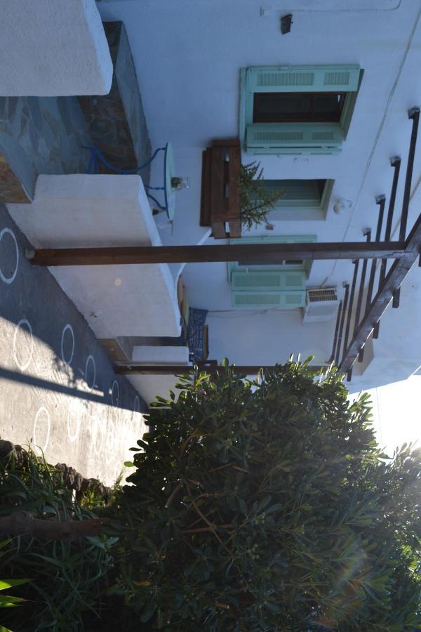 Skyros Panorama Studios 外观 照片