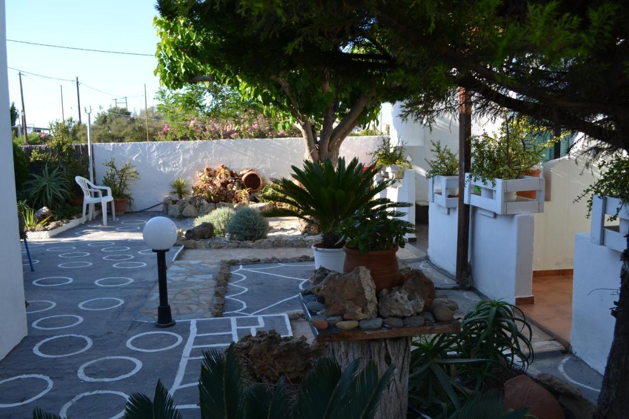 Skyros Panorama Studios 外观 照片