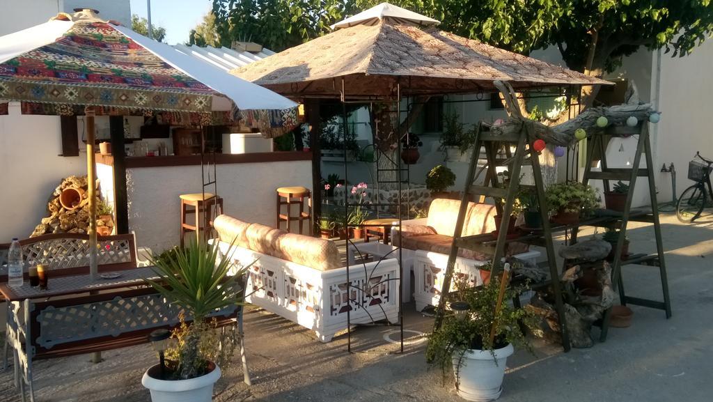 Skyros Panorama Studios 外观 照片